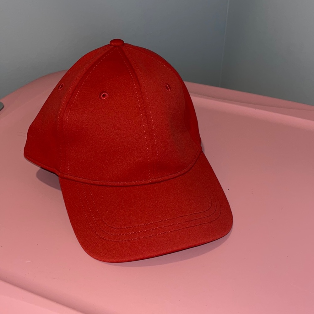 Lulu lemon ball cap